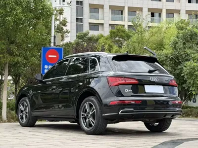 Audi Q5L 2020, 80000 км, за 20072.19 USD - фото 9