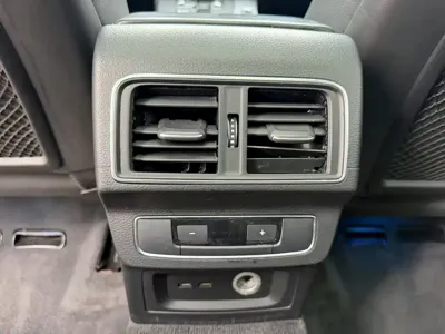 Audi Q5L 2020, 80000 км, за 20072.19 USD - фото 18