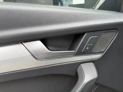 Audi Q5L 2020, 80000 км, за 20072.19 USD - фото 21