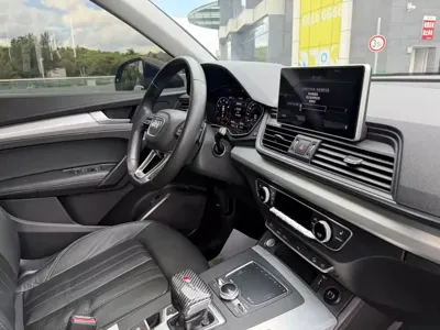 Audi Q5L 2020, 80000 км, за 20072.19 USD - фото 28