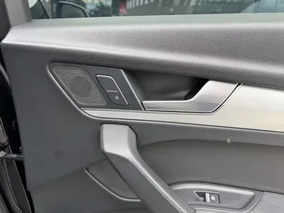 Audi Q5L 2020, 80000 км, за 20072.19 USD - фото 29