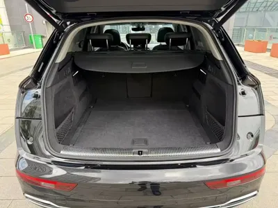 Audi Q5L 2020, 80000 км, за 20072.19 USD - фото 33