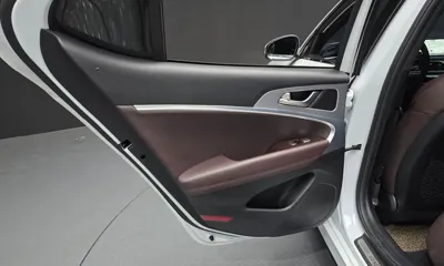 Genesis G70 2023, 33258 км, за 19413.69 USD - фото 25