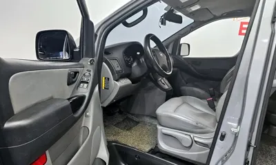 Hyundai Starex 2019, 47323 км, за 12020.49 USD - фото 11