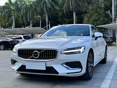 Volvo S60 · 2021 год