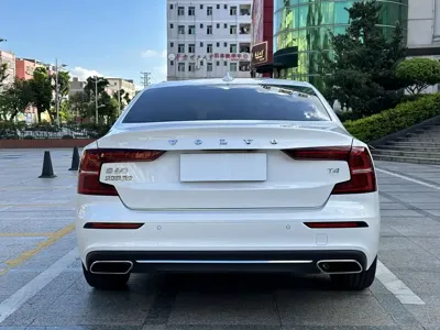 Volvo S60 2021, 70000 км, за 13084.02 USD