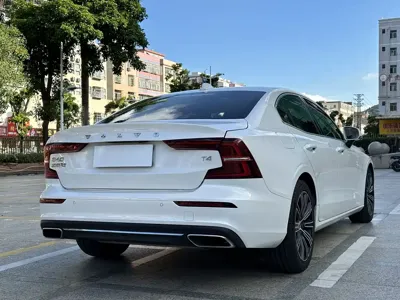 Volvo S60 2021, 70000 км, за 13084.02 USD