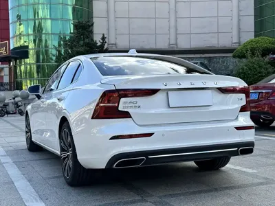 Volvo S60 2021, 70000 км, за 13084.02 USD - фото 6