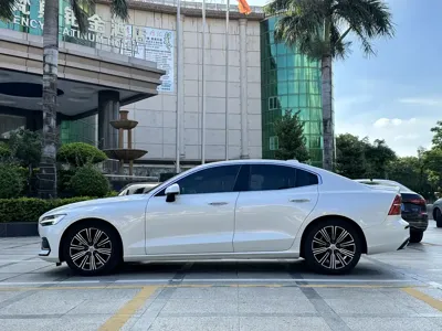 Volvo S60 2021, 70000 км, за 13084.02 USD - фото 7