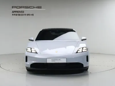 Porsche Taycan 2025, 12760 км, за 97068.62 USD