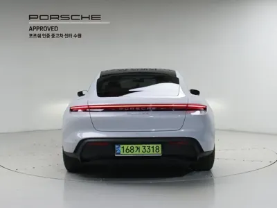 Porsche Taycan 2025, 12760 км, за 97068.62 USD