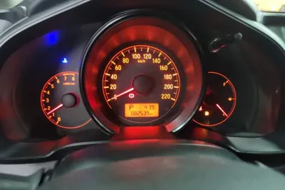 Honda Fit 2018, 82500 км, за 8030 USD - фото 14