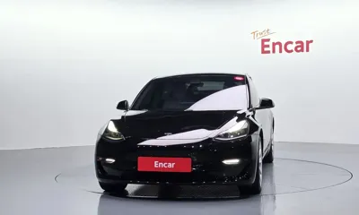 Tesla Model 3 2021, 88935 км, за 21146.23 USD