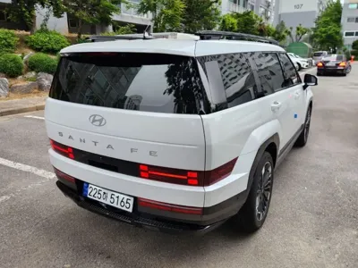 Hyundai Santafe 2025, 1570 км, за 17773.37 USD