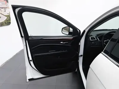 Cadillac SRX 2015, 105399 км, за 4384.85 USD - фото 8