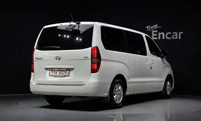 Hyundai Starex 2018, 69120 км, за 11567.96 USD
