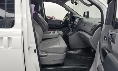 Hyundai Starex 2018, 69120 км, за 11567.96 USD - фото 11