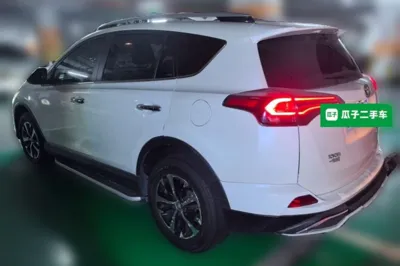 Toyota RAV4 2016, 28800 км, за 10545 USD