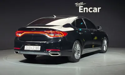 Hyundai Grandeur 2018, 140091 км, за 6342.91 USD