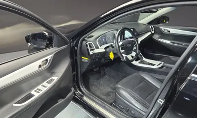 Hyundai Grandeur 2018, 140091 км, за 6342.91 USD - фото 10