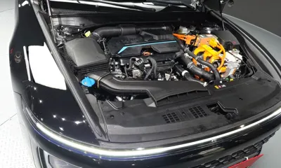 Hyundai Grandeur 2023, 99496 км, за 18839.44 USD - фото 6