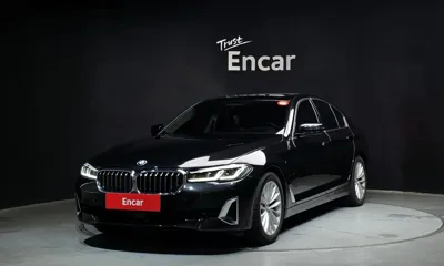 BMW 5-Series · 2021 год