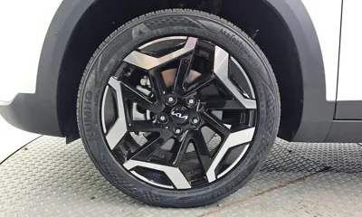 Kia Seltos 2023, 10449 км, за 17060.52 USD