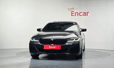 BMW 5-Series 2023, 71403 км, за 26840.41 USD