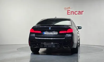 BMW 5-Series 2023, 71403 км, за 26840.41 USD