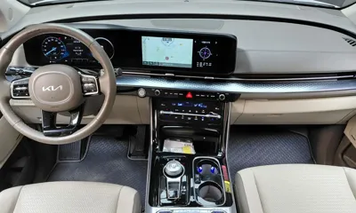 Kia Canival 2023, 97510 км, за 19153.1 USD - фото 7