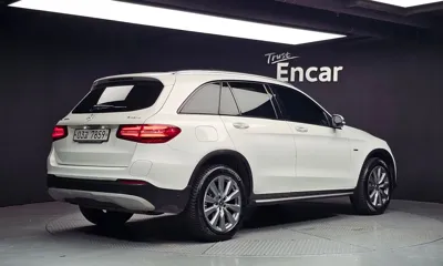 Mercedes-Benz GLC-Class 2019, 172332 км, за 12228.99 USD