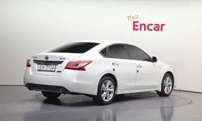 Nissan Altima 2015, 108722 км, за 4428.88 USD