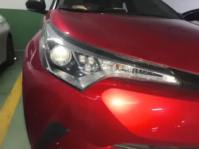 Toyota C-HR · 2018 год