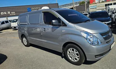 Hyundai Starex 2015, 160000 км, за 5135.54 USD