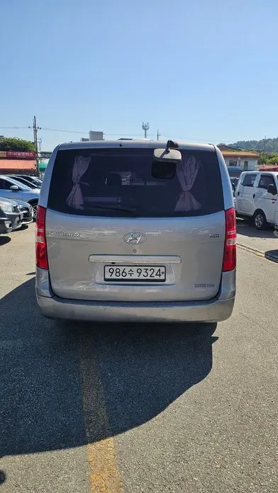 Hyundai Starex 2015, 160000 км, за 5135.54 USD