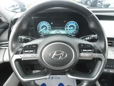 Hyundai Avante 2022, 128000 км, за 10744.28 USD