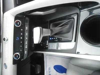 Hyundai Avante 2022, 128000 км, за 10744.28 USD - фото 8