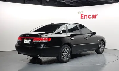 Hyundai Grandeur 2006, 224532 км, за 1321.44 USD