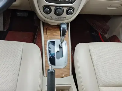 Buick Excelle 2015, 92600 км, за 3163.56 USD - фото 16
