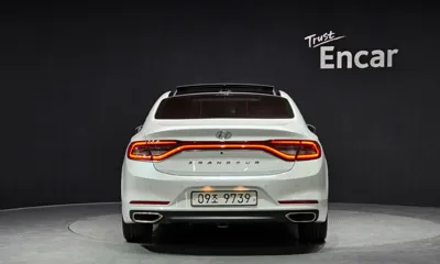 Hyundai Grandeur 2018, 101783 км, за 10769.74 USD