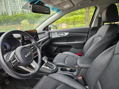 Kia K3 2022, 78454 км, за 8205.33 USD - фото 10