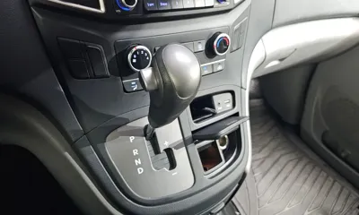 Hyundai Starex 2019, 110323 км, за 9058.68 USD - фото 9