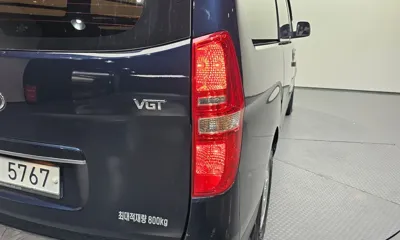 Hyundai Starex 2019, 110323 км, за 9058.68 USD - фото 23
