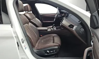 BMW 5-Series 2020, 55980 км, за 21402.57 USD - фото 26