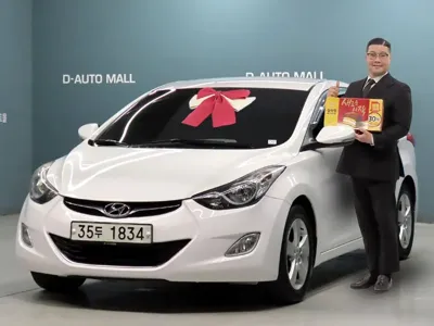 Hyundai Avante · 2012 год