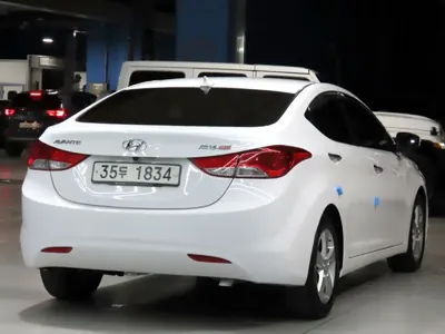 Hyundai Avante 2012, 159569 км, за 2540.72 USD