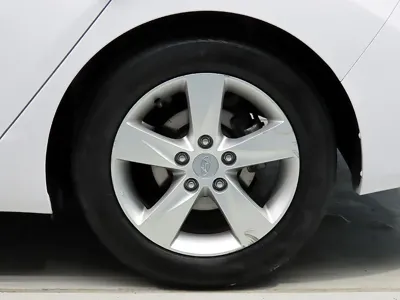 Hyundai Avante 2012, 159569 км, за 2540.72 USD