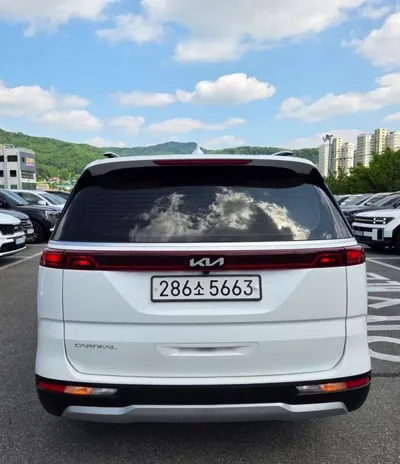 Kia Canival 2023, 98241 км, за 14918.57 USD