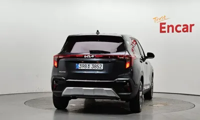 Kia Seltos 2025, 4647 км, за 16410.66 USD