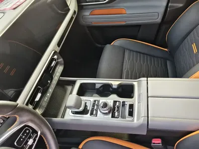 Beijing Off-Road BJ40 2024, 15000 км, за 16788.96 USD